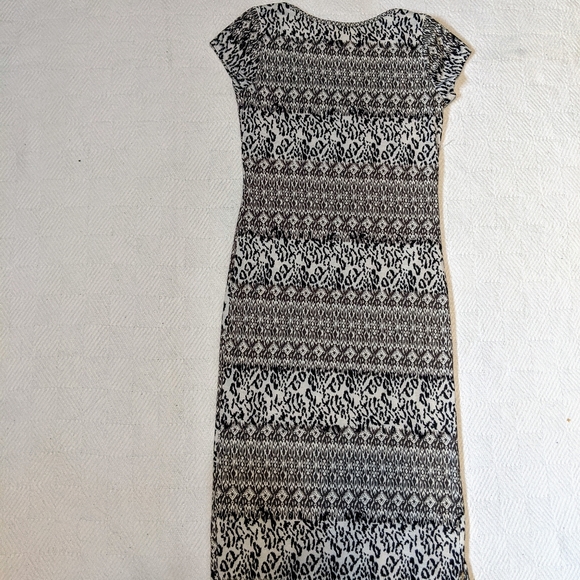 Comfy t-shirt dress - Picture 4 of 4